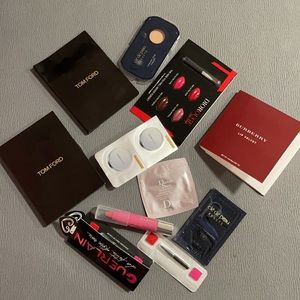 Brand new makeup samples bundles